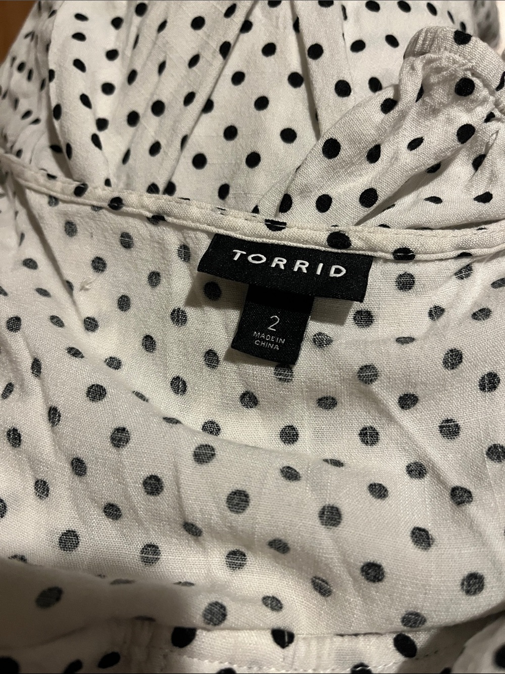 torrid White Polka Dot Button-Front Blouse - Picture 4 of 5